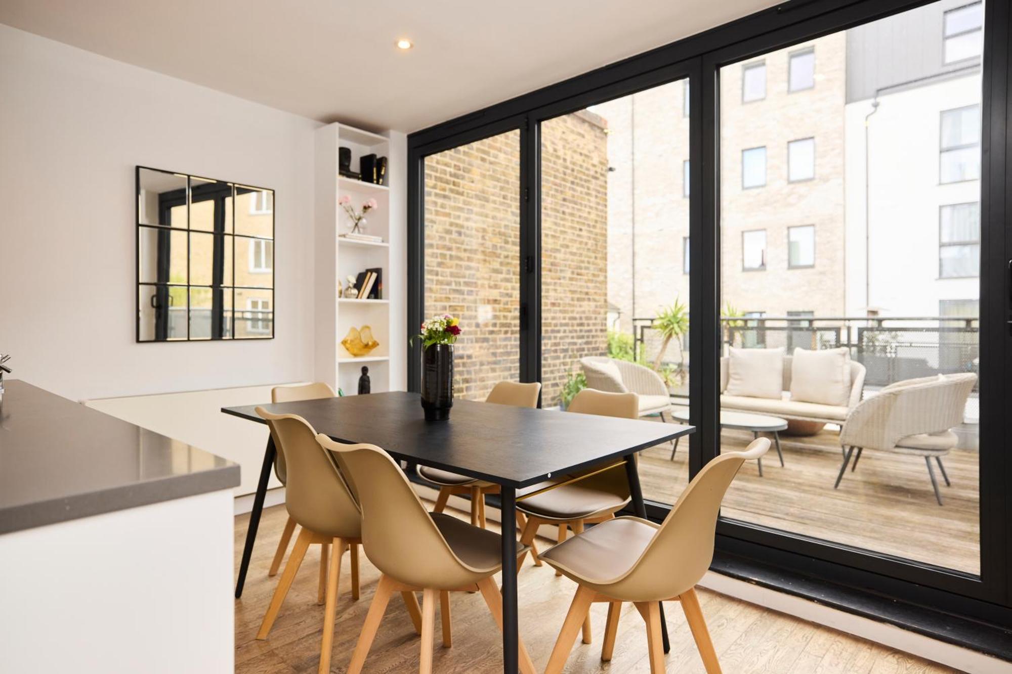 The Kensal Wonder - Bright 2bdr Flat With Balcony * London